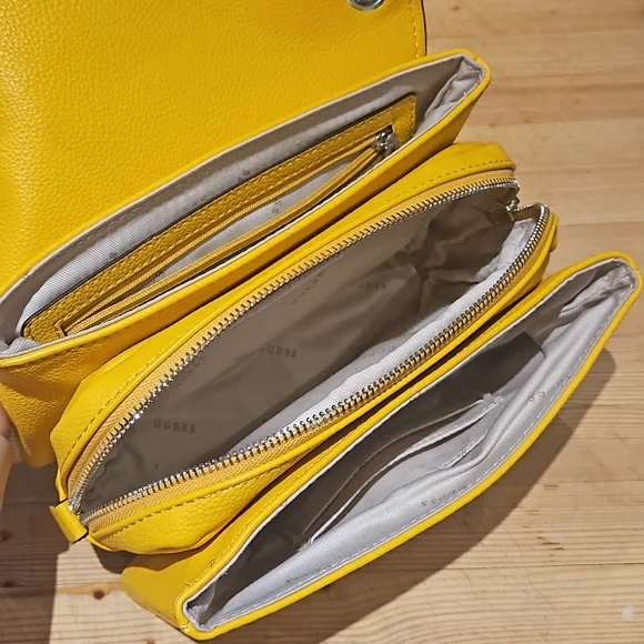 Purse - Picture 2 of 2